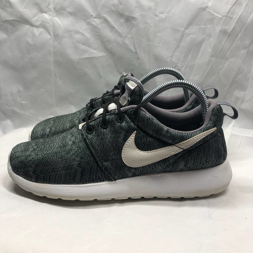 Nike Roshe Run Print Black White Anthracite (Gs) Sneakers Shoes